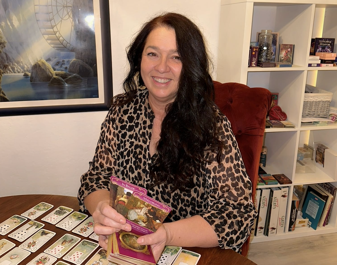 #29: Die Deutsche mit den Tarot-Karten